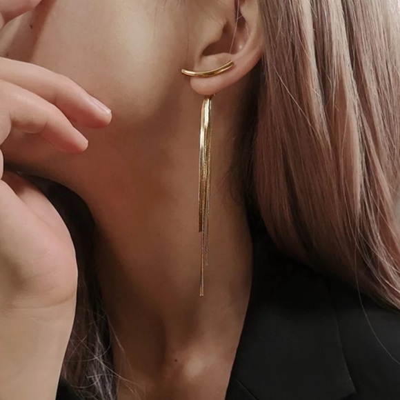 NEW Silver Long Thread Tassel Drop Arc Earrings - Picture 4 of 4